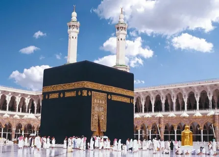 3-Star Umrah Package Visual