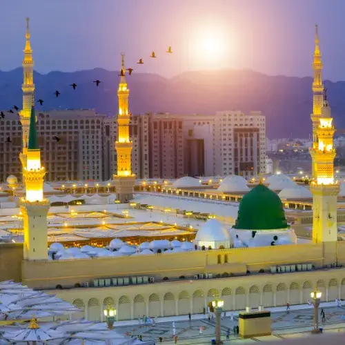 5-Star Umrah Package Visual